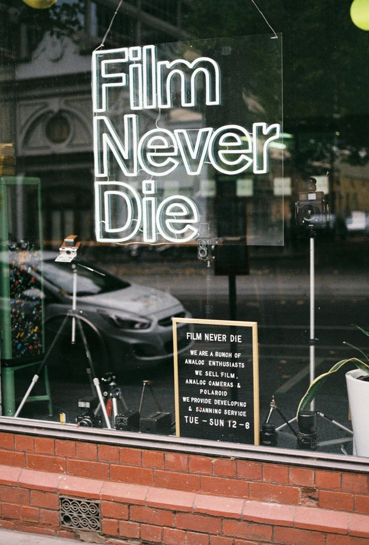 FILM NEVER DIE IRO400 , 27Exp 35mm Film