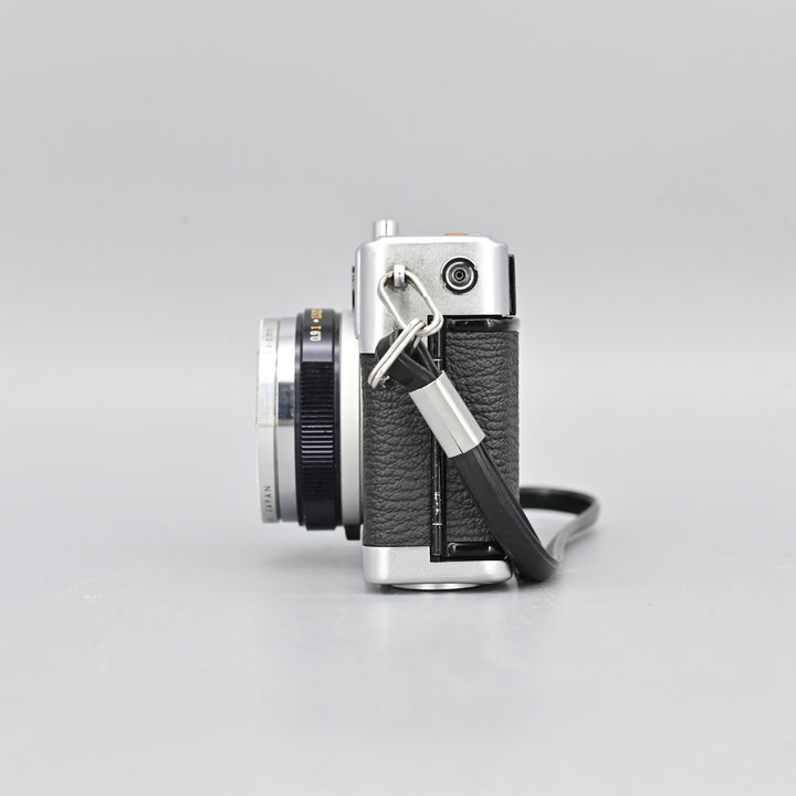 Olympus 35 EC