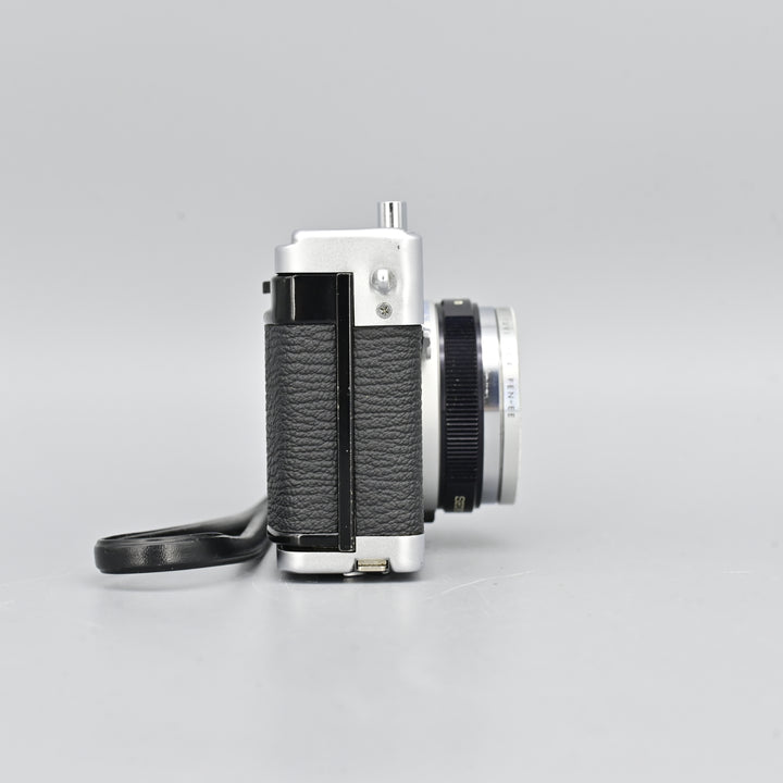 Olympus 35 EC