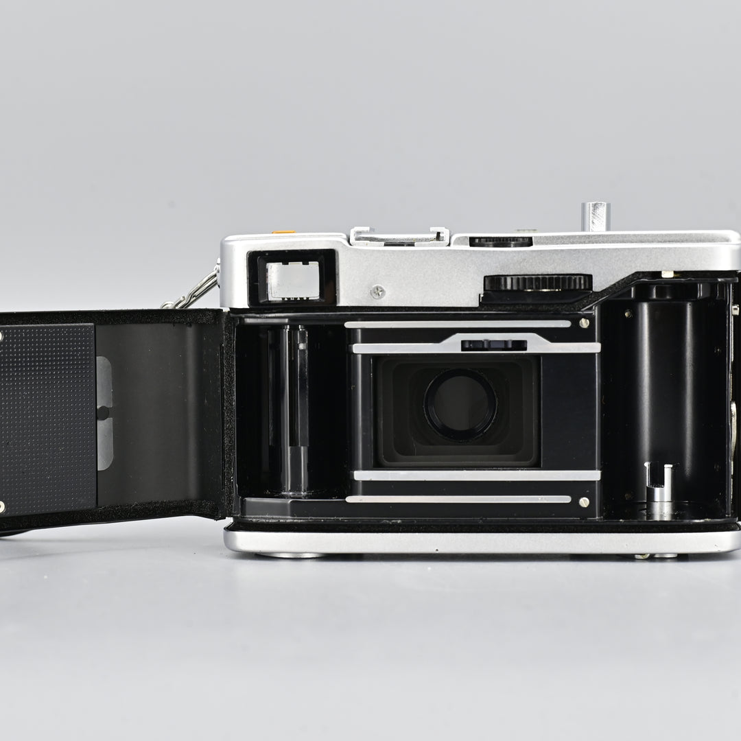 Olympus 35 EC