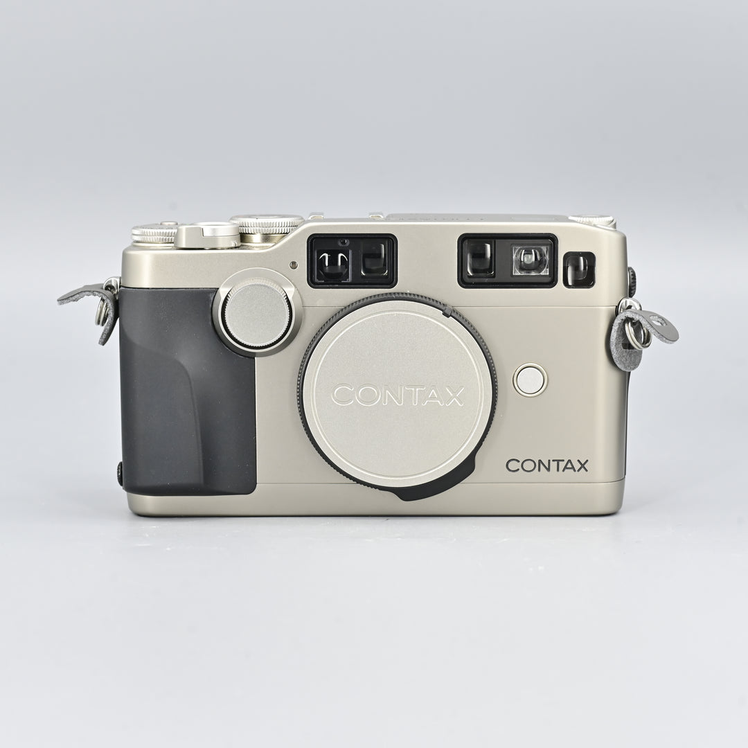 Contax G2 w/ 21mm, 28mm, 45mm, 90mm Lens + TLA200 Set.