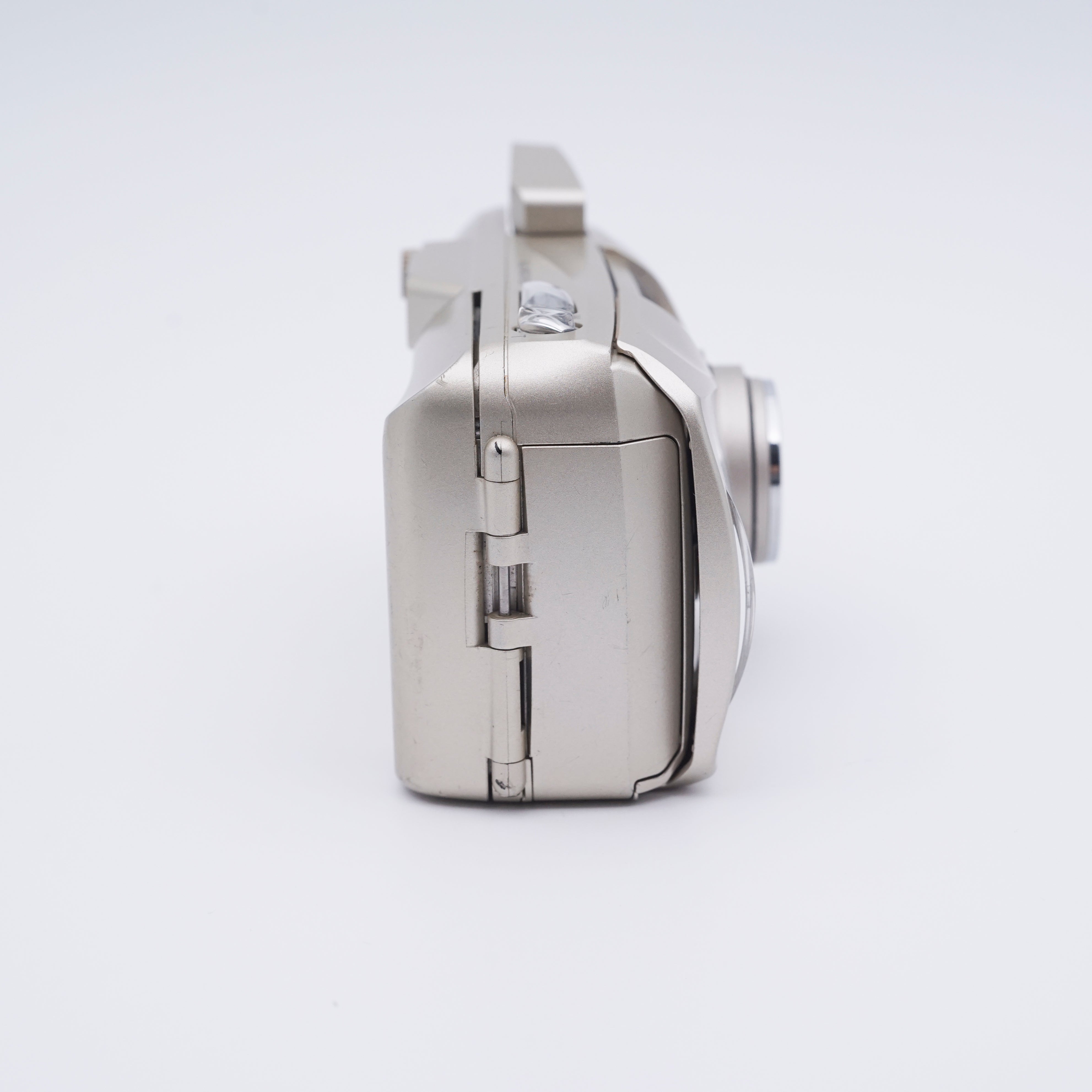 Olympus Mju III 120 – SHOWA