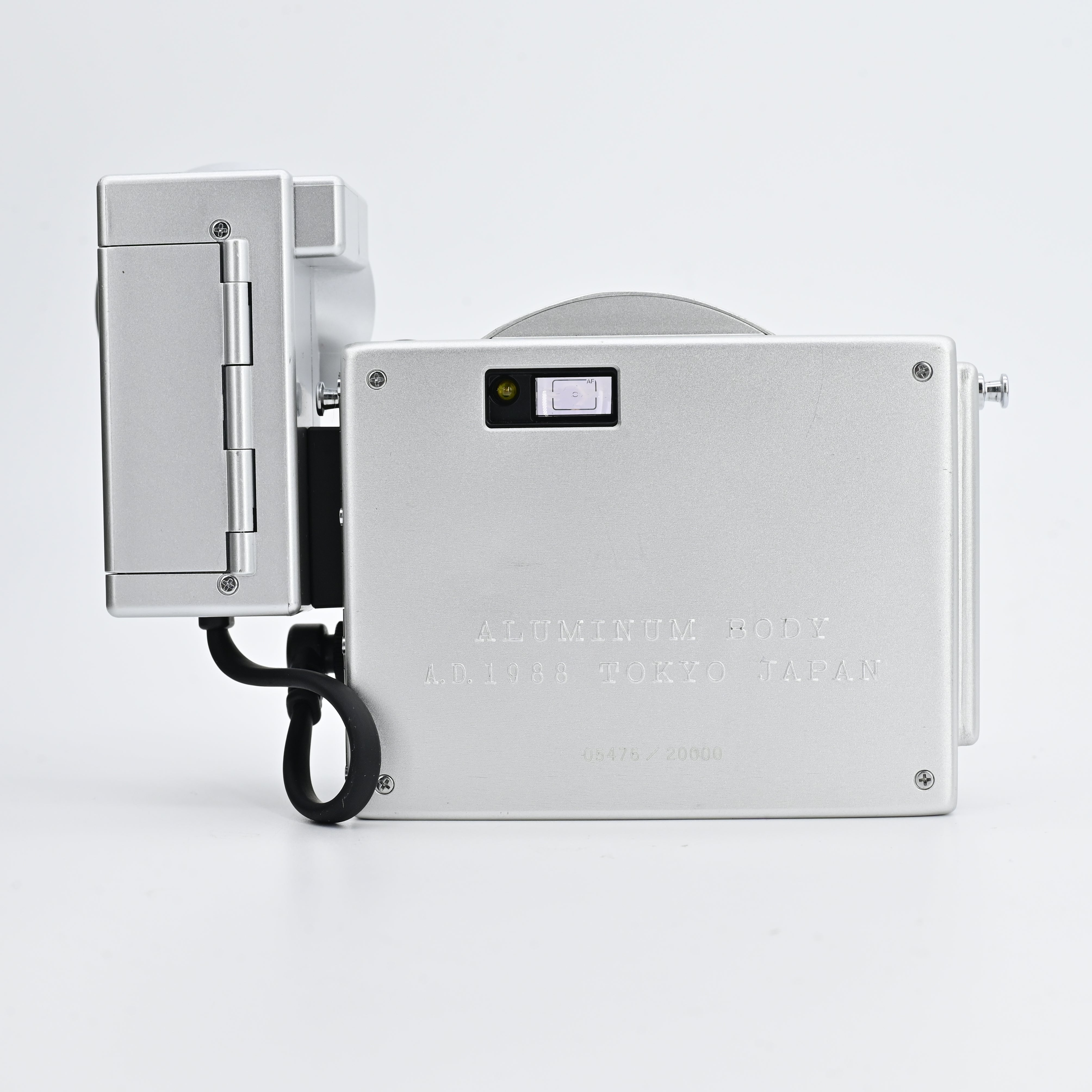 Olympus O.Product Film Camera (70週年限量版) – SHOWA