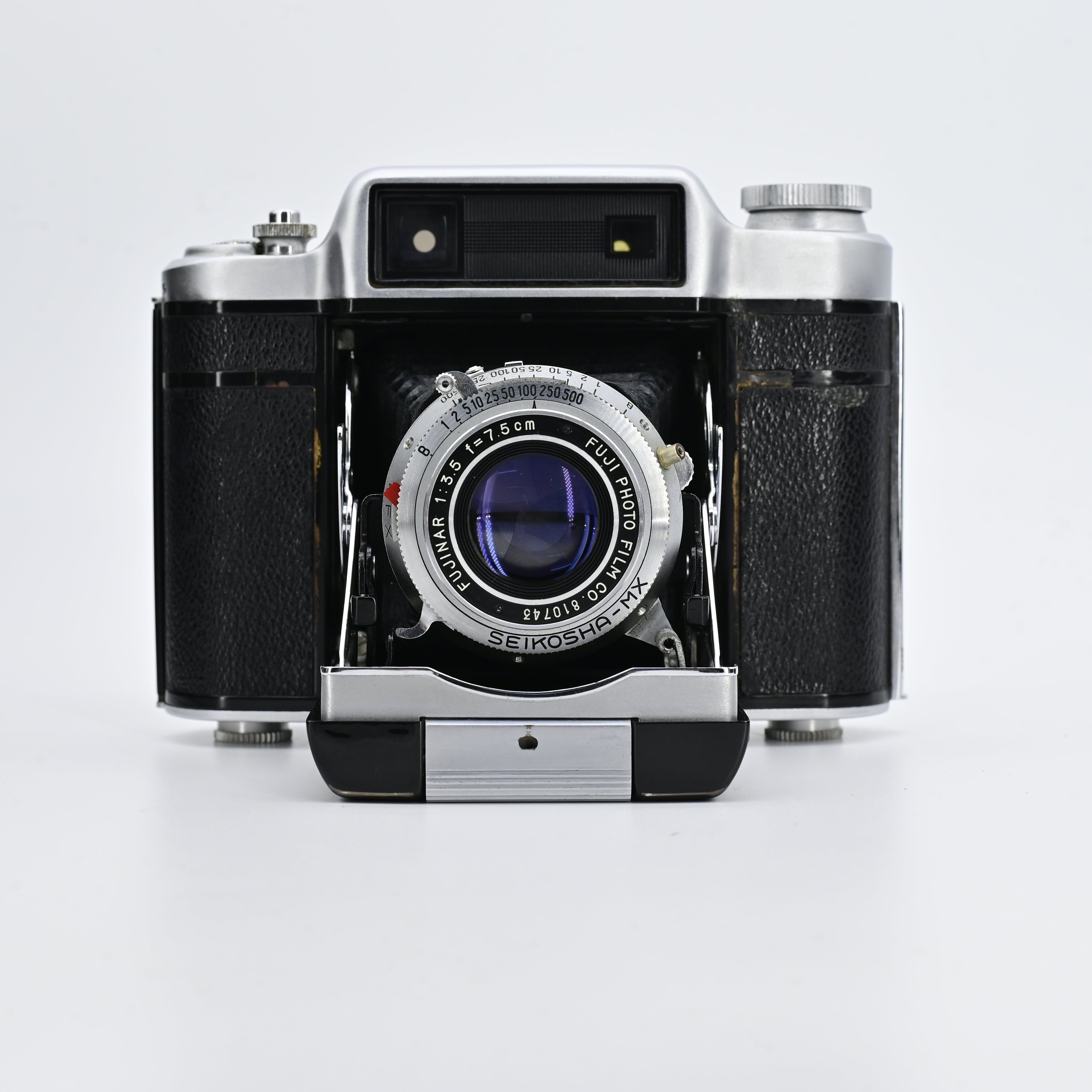 Fujifilm SUPER FUJICA-6 – SHOWA