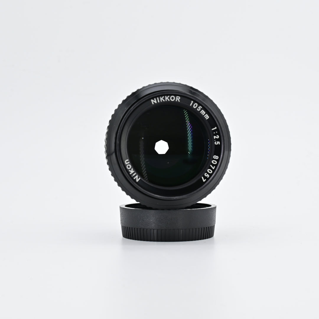 Nikon Nikkor 105mm F2.5 Lens