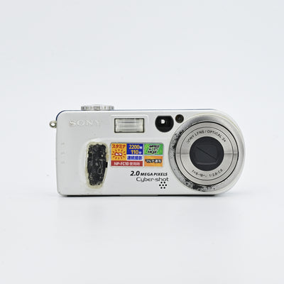 Sony Cyber-Shot DSC-P2 CCD Digital Camera