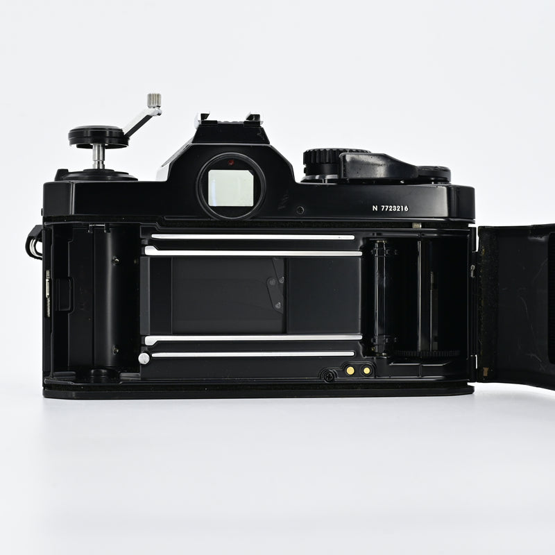 Nikon FM2 Black + Series E 50/1.8 Lens