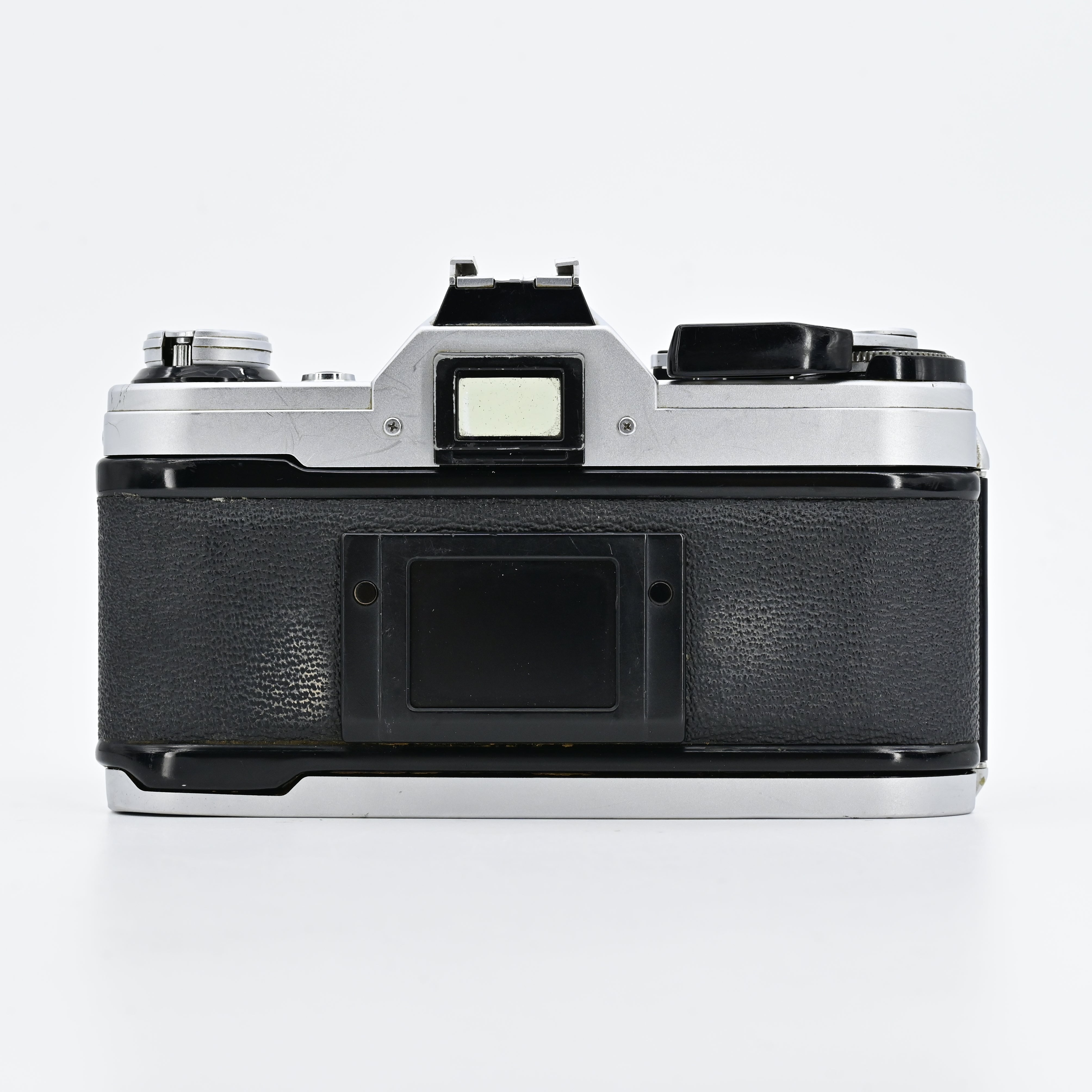 Canon AE-1 (Body Only) – SHOWA Canon AE-1 (Body Only) – SHOWA