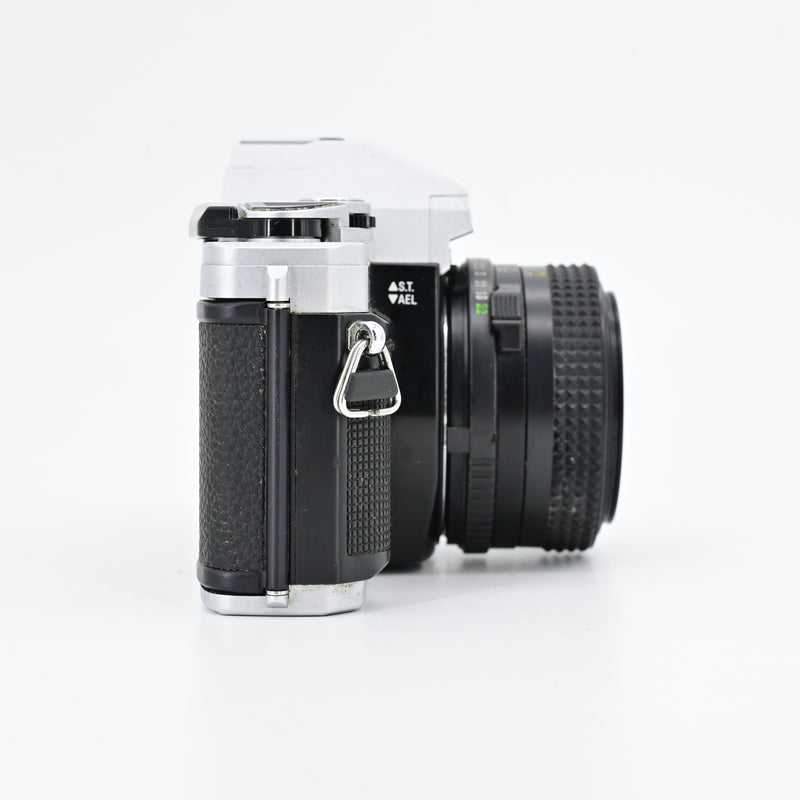 Minolta X370 + MD 50mm F1.7 Lens