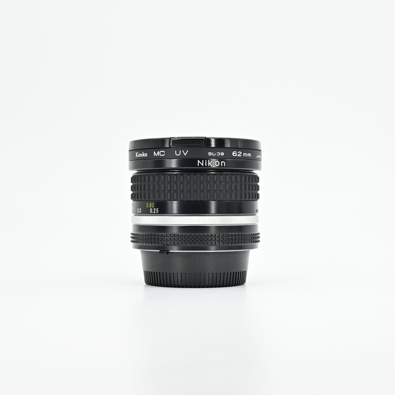 Nikon Nikkor 20mm f/2.8 AIS Lens