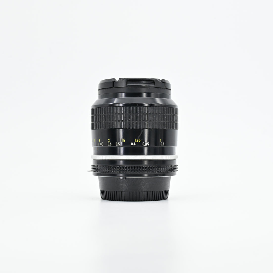 Nikon AI Nikkor 28mm f/2 Lens