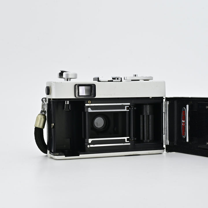 Konica C35