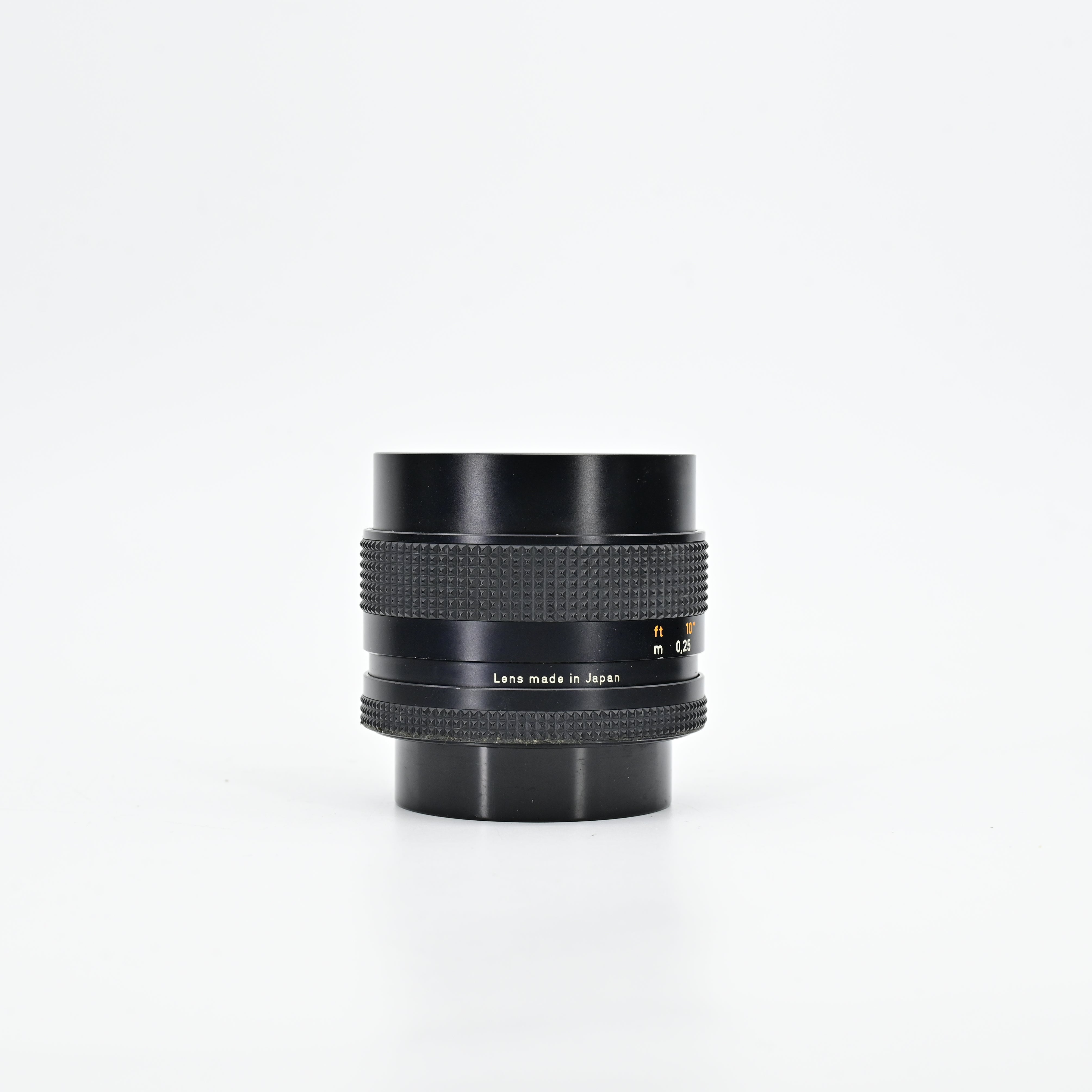 Contax Carl Zeiss Distagon 28mm F2.8 T* w/ Hood AEJ – SHOWA