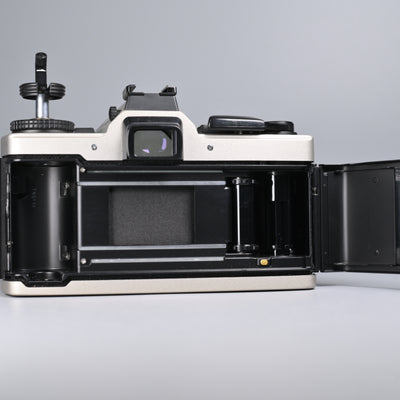 Olympus OM4T + Auto-S 50/1.4 Lens