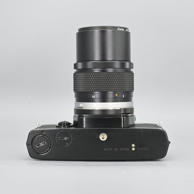 Olympus OM2N + Auto-T 135mm F3.5 Lens [READ]