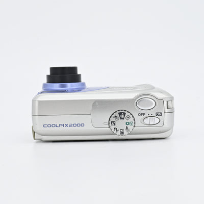 Nikon Coolpix 2000 CCD Digital Camera