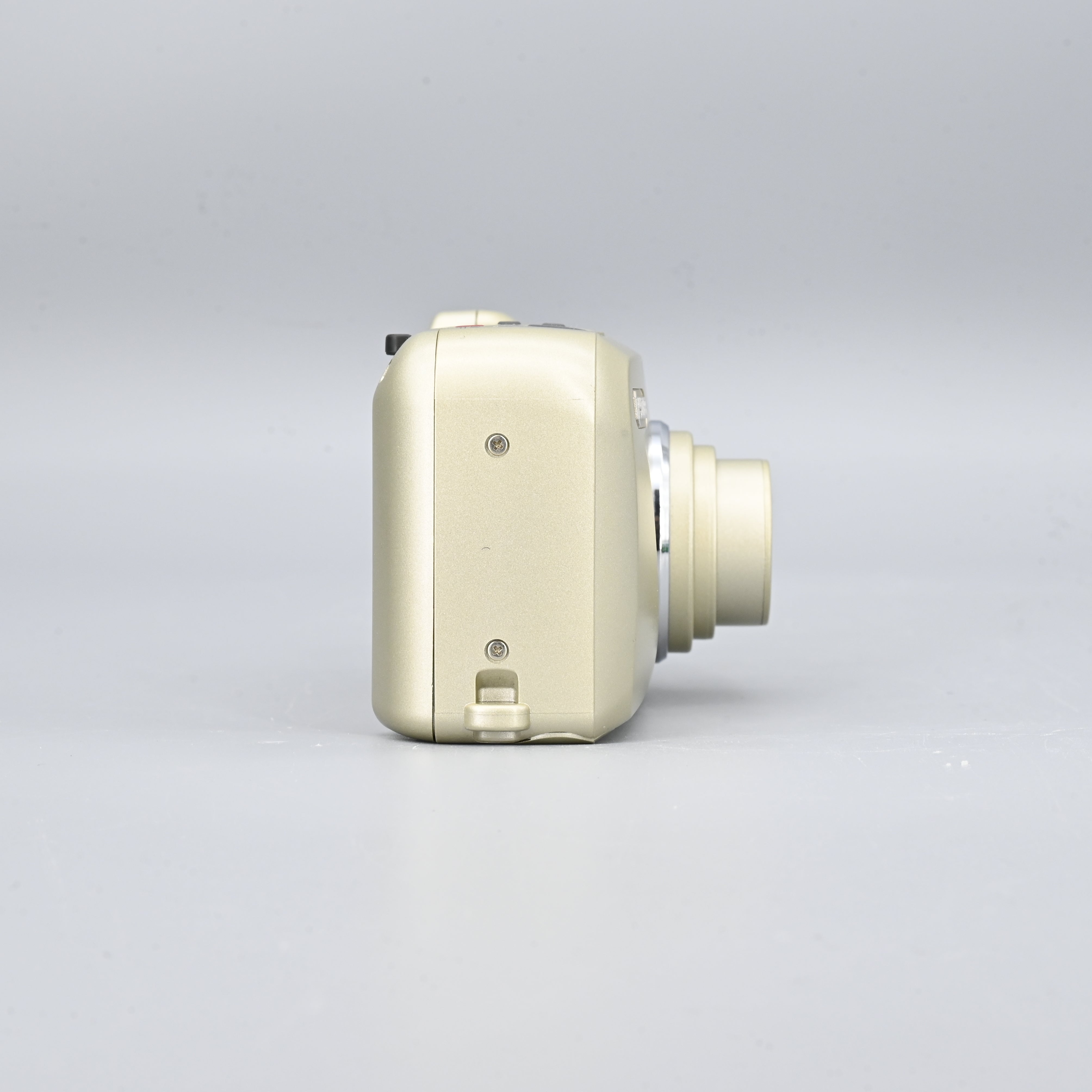 【動作確認済/完動品】Yashica Zoomate 105SE 動作確認済/完動品】Yashica Zoomate 105SE - メルカリ