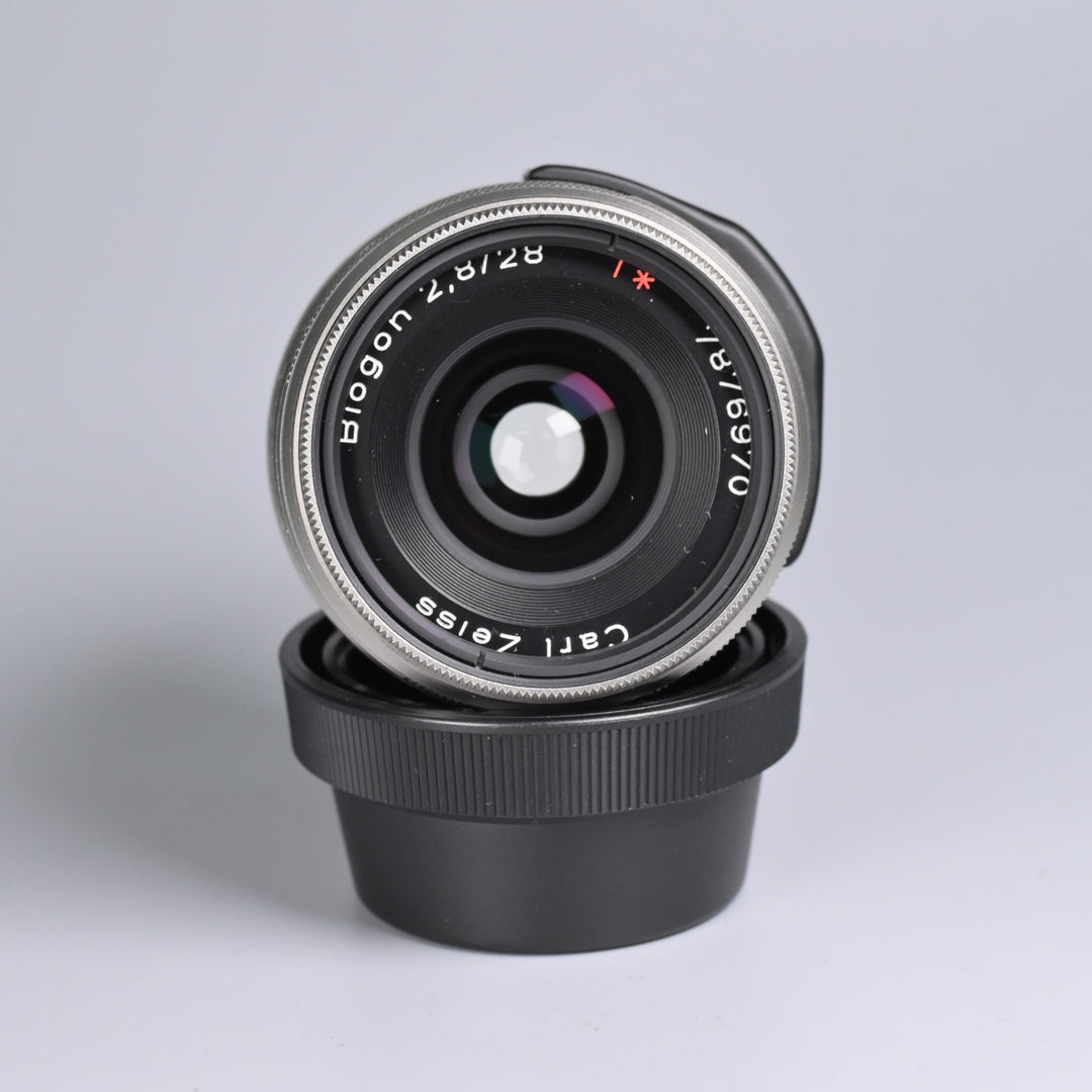 Contax Biogon 28mm F2.8 Carl Zeiss Lens