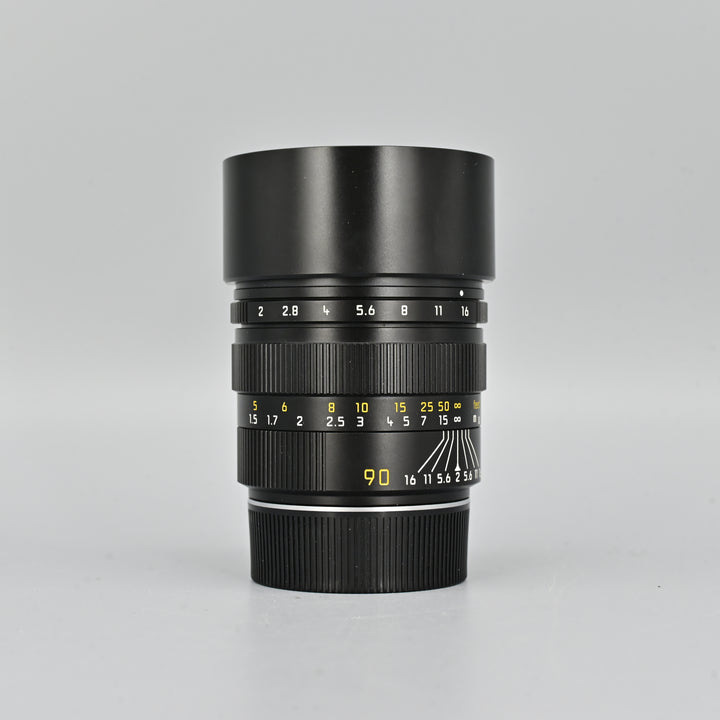 Leica Summicron-M 90mm F2 E55 Lens.