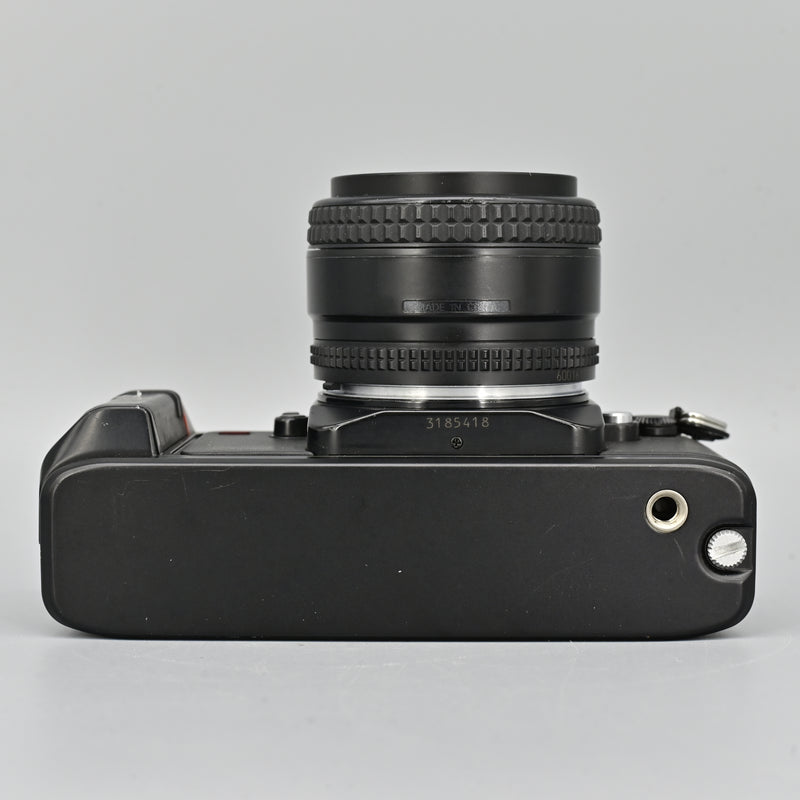 Nikon N2000 + AF Nikkor 50mm F1.4D Lens