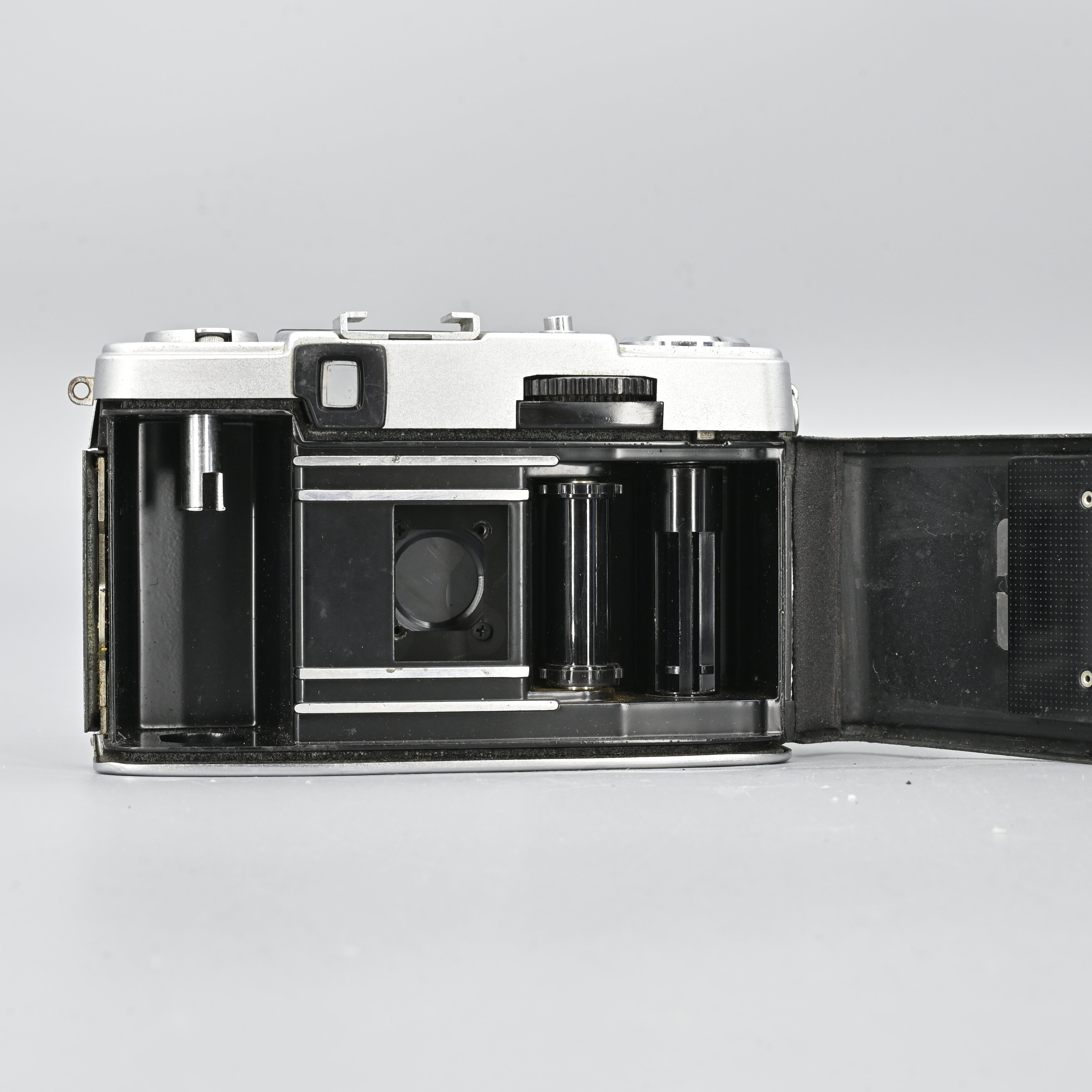 Olympus PEN EE-2 [READ] – SHOWA