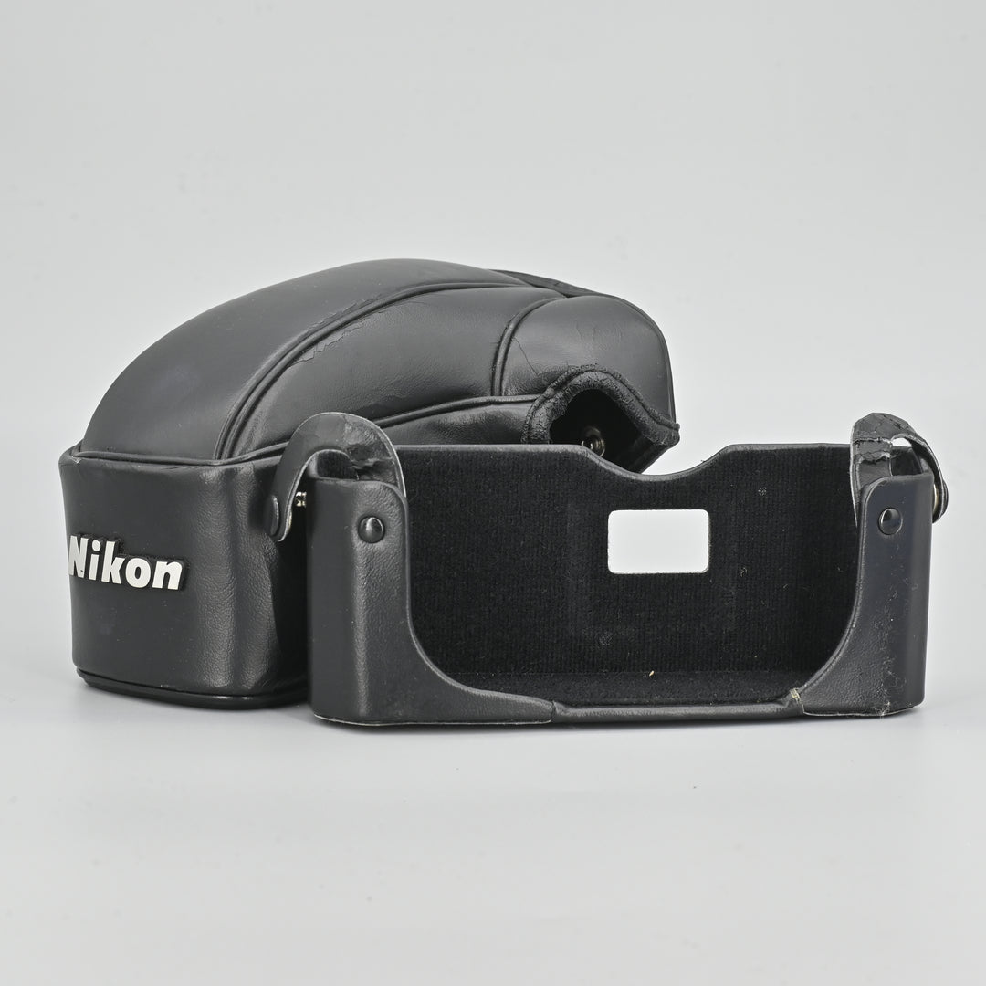 Nikon CF-28  Case (For Nikon FM/FM2/FE/FE2/FM3A)