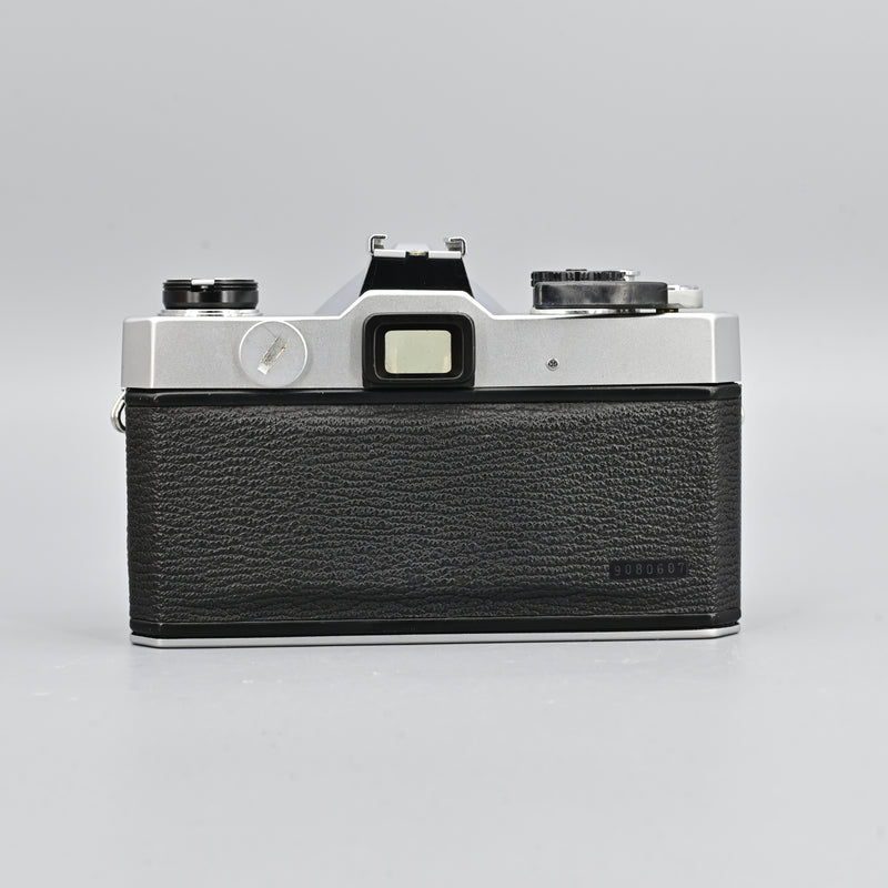 Fujica ST705 + Vivitar 50mm F1.8 lens