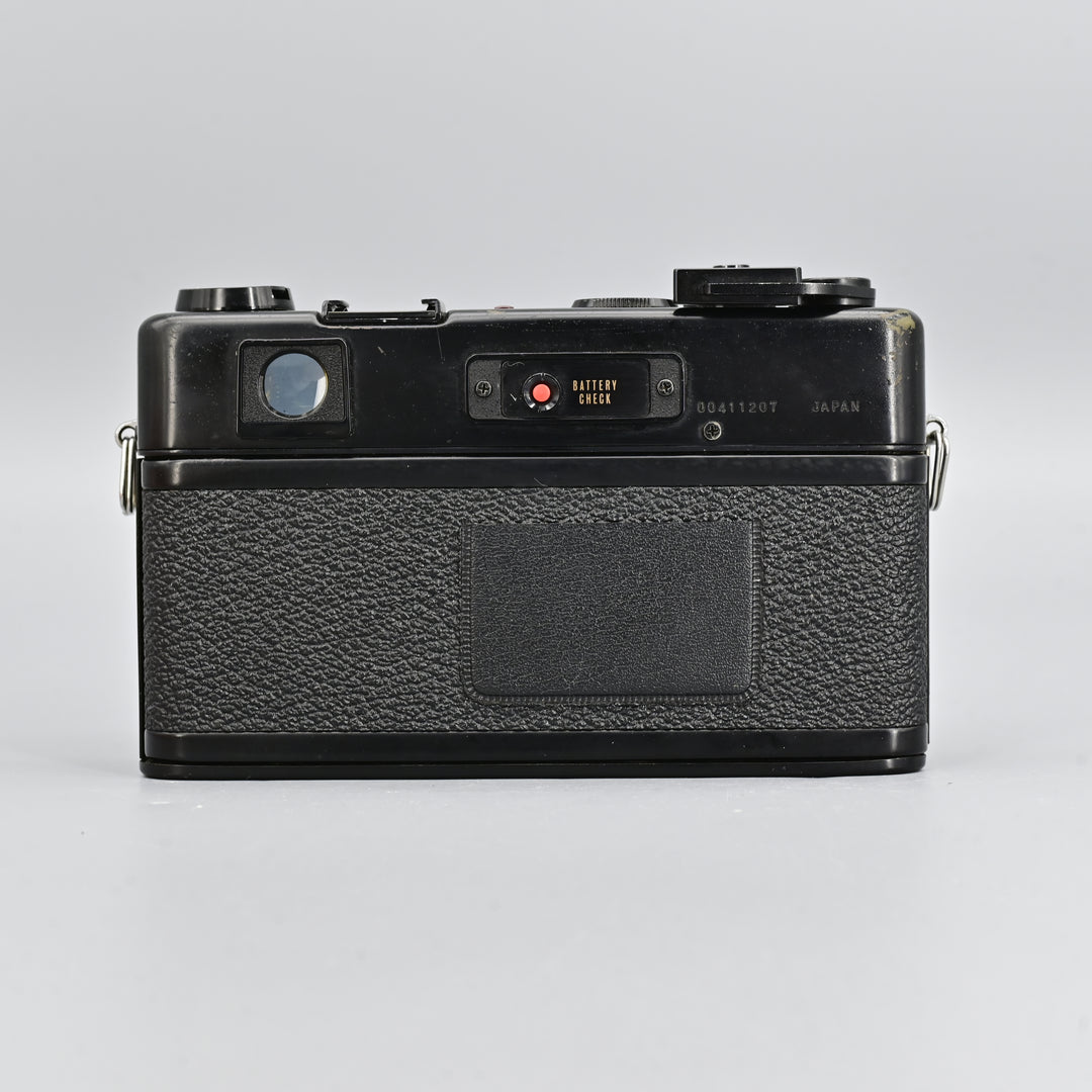 Yashica Electro35.