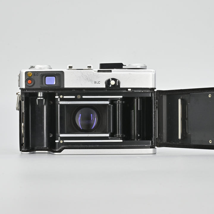 Olympus 35DC.