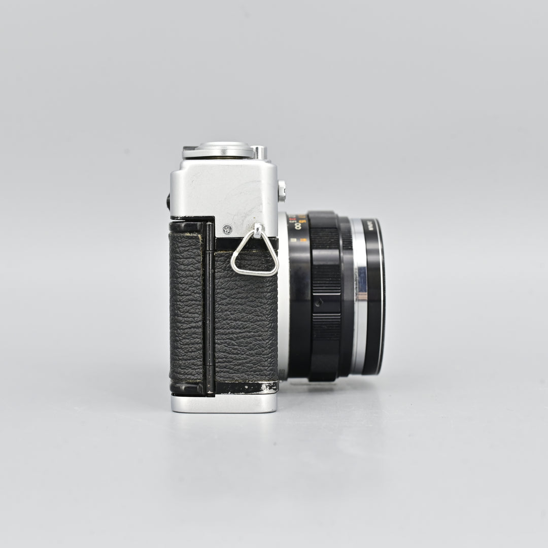 Olympus 35DC.