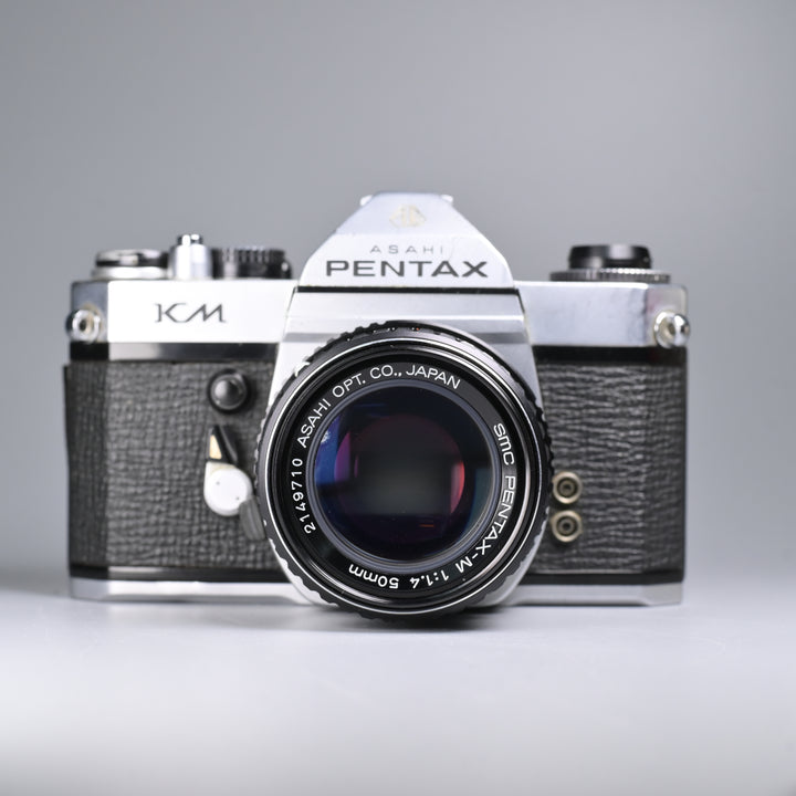 Pentax KM + SMC Pentax-M 50mm F1.4 Lens [READ]