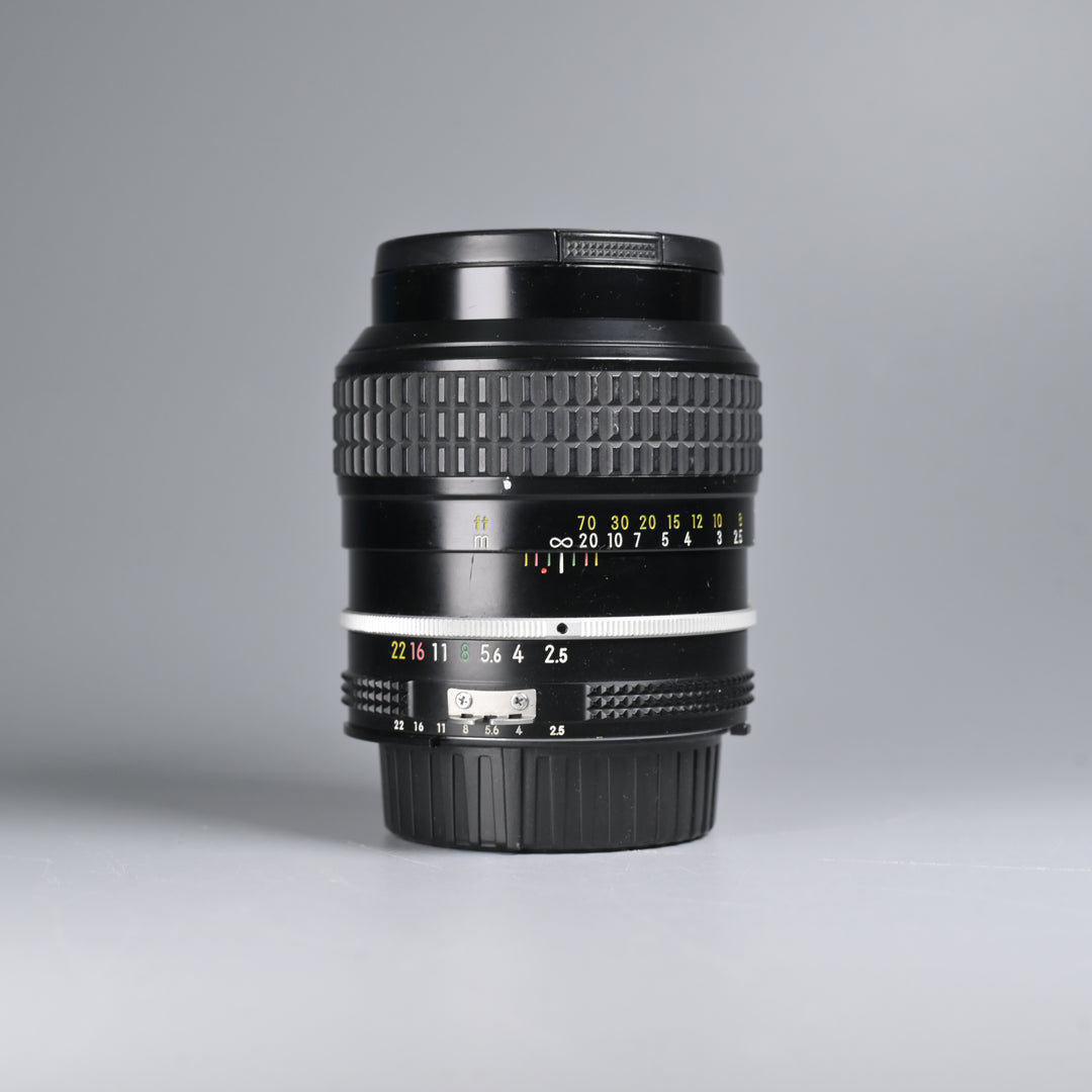 Nikon 105mm F2.5 lens