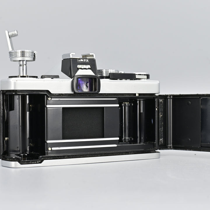 Olympus OM1 + Auto-S 50/1.8 Lens [READ]