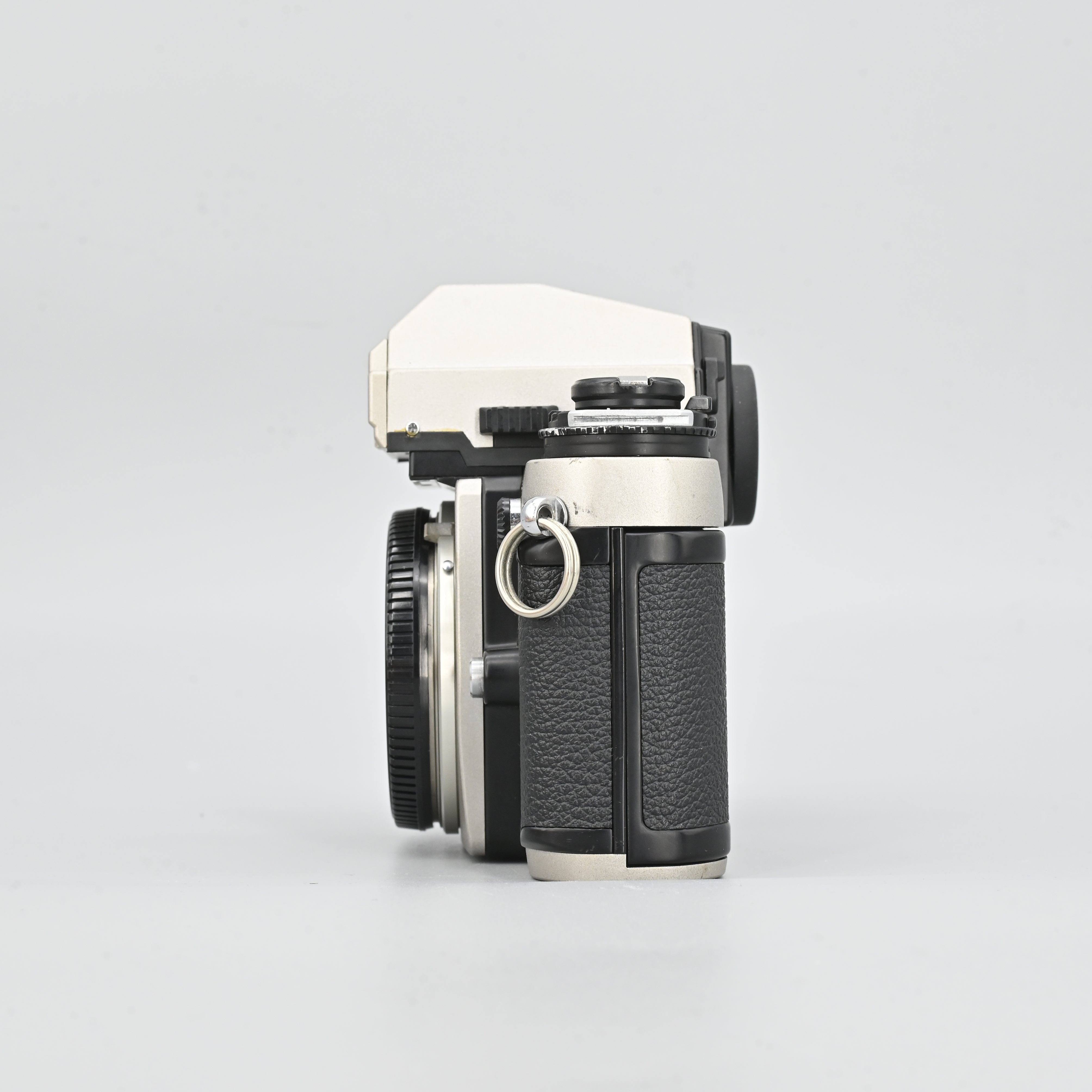 Nikon F3/T HP Body Only (Box Set). – SHOWA