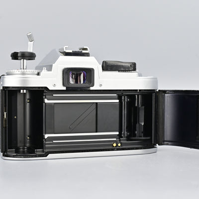 Nikon FG + Series E 43-86mm F3.5 Zoom Lens