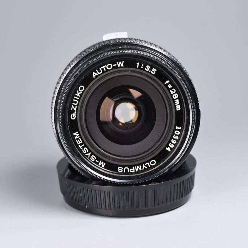 Olympus M Auto-W 28mm F3.5 Lens with Hood