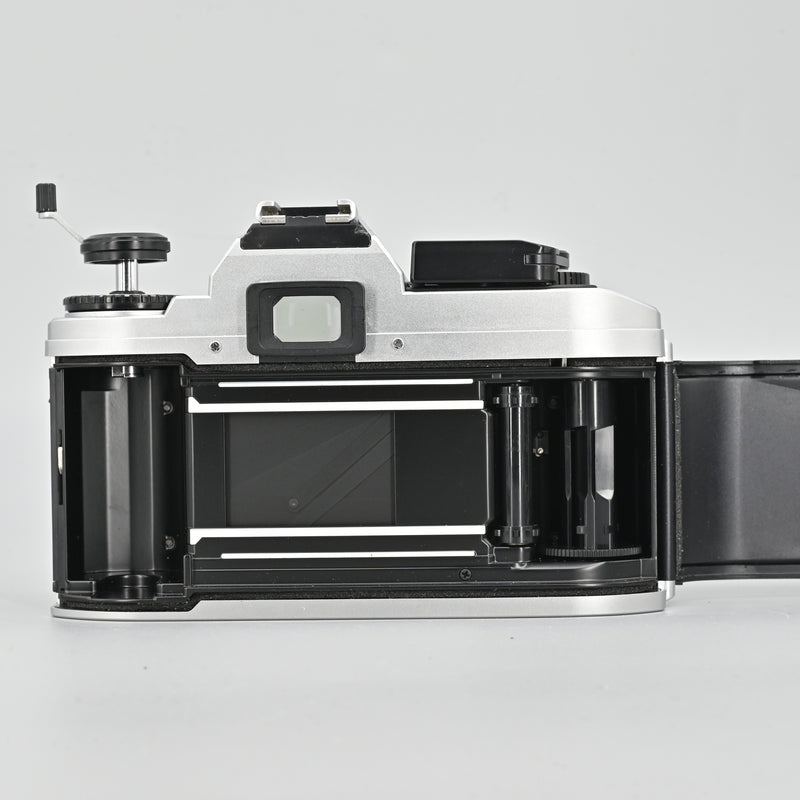 Nikon FG20 + Series E 50mm F1.8 Lens (With Half Case)