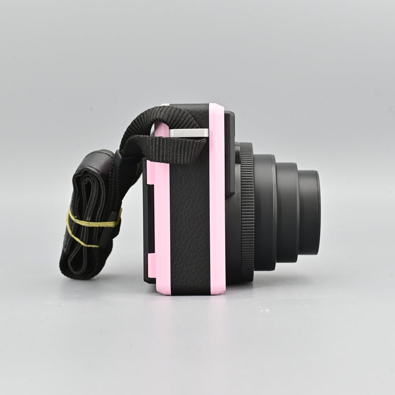 Leica Sofort Instant Camera (Box Set).