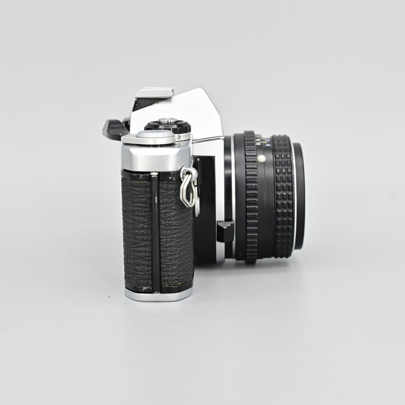 Pentax ME + SMC Pentax-M 50mm F2 Lens