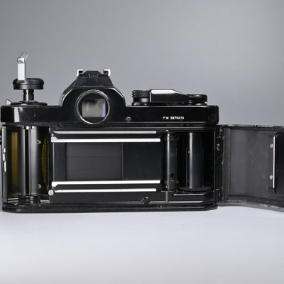 Nikon FM Black + AF Nikkor 35-80mm F4D Zoom Lens