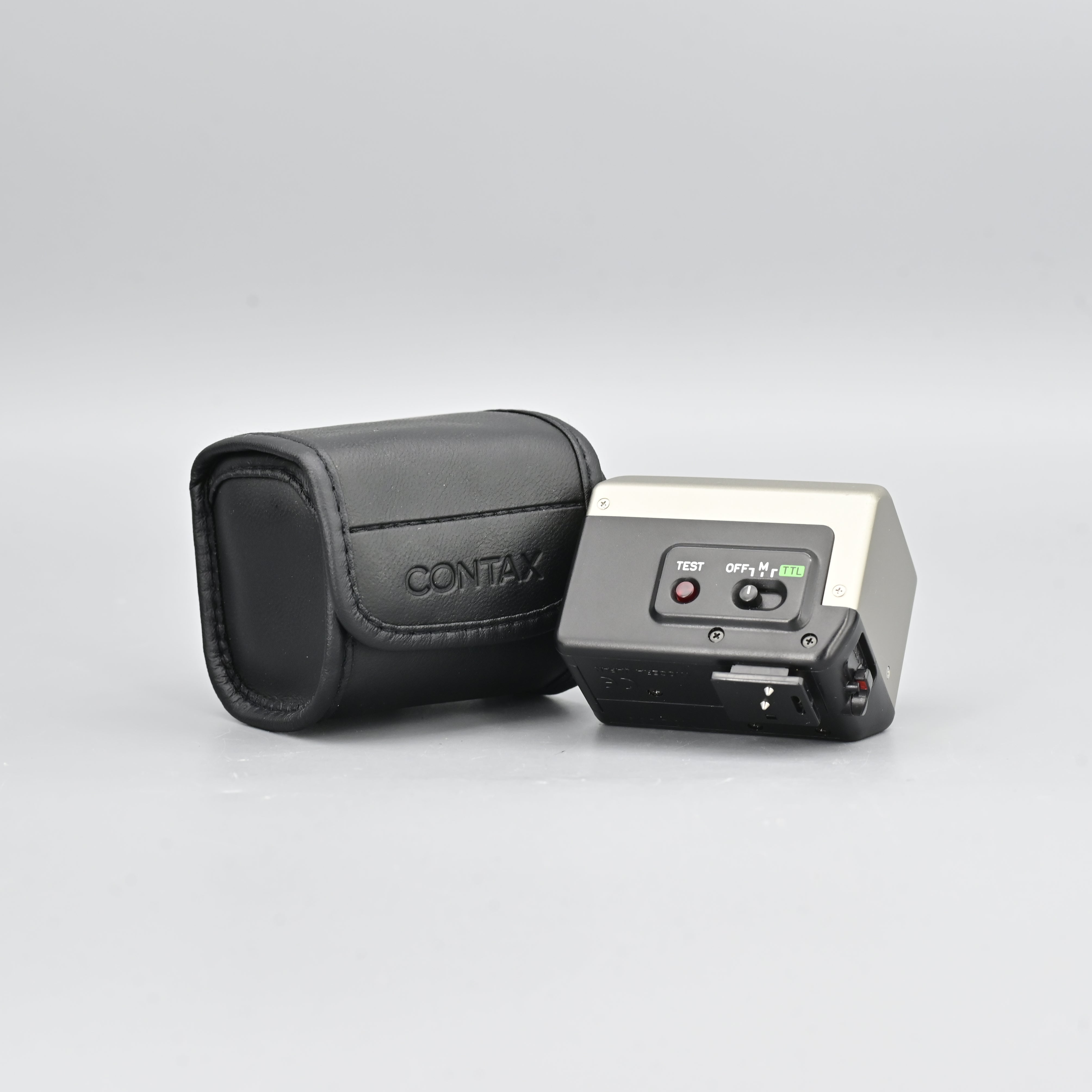 Contax G2 w/ 21mm, 28mm, 45mm, 90mm Lens + TLA200 Set. – SHOWA