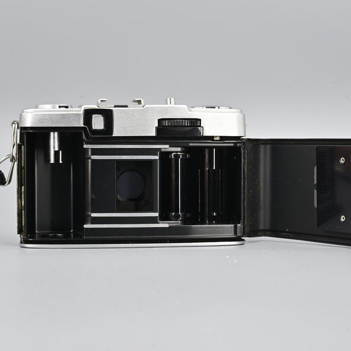 Olympus PEN EE S2.