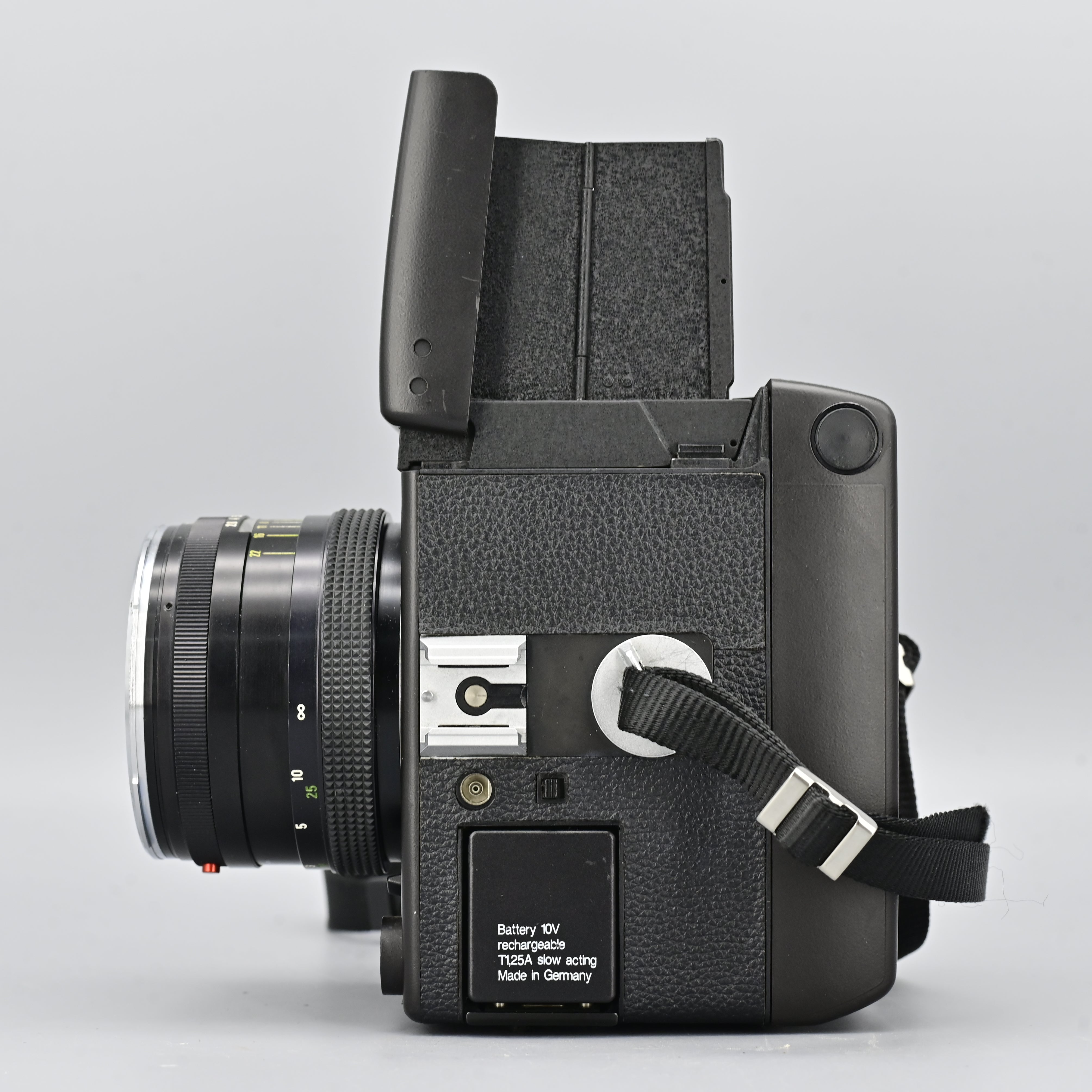 Rolleiflex SLX + Rollei-HFT Planar 80MM F2.8. – SHOWA
