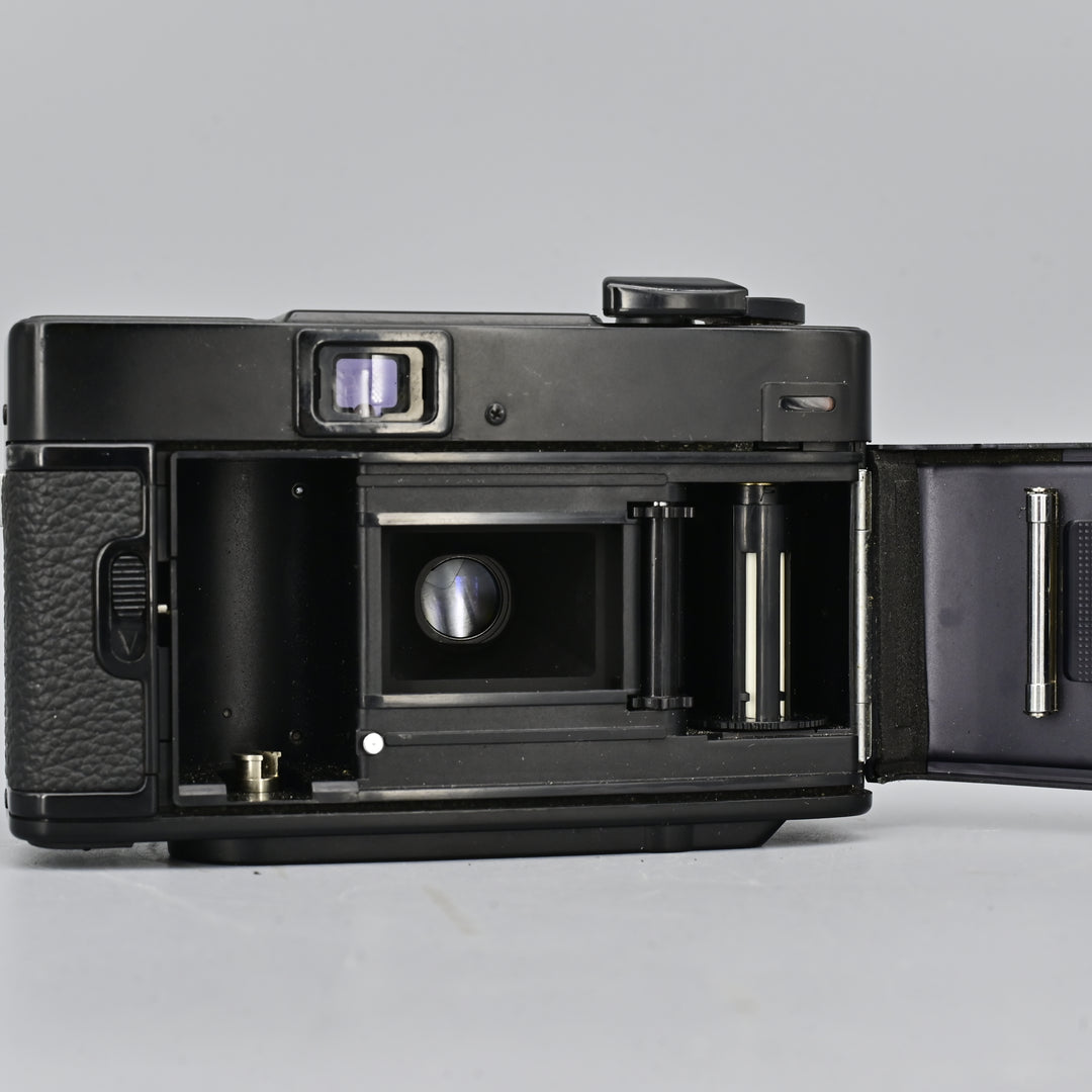 Minolta Hi-Matic S With Case.