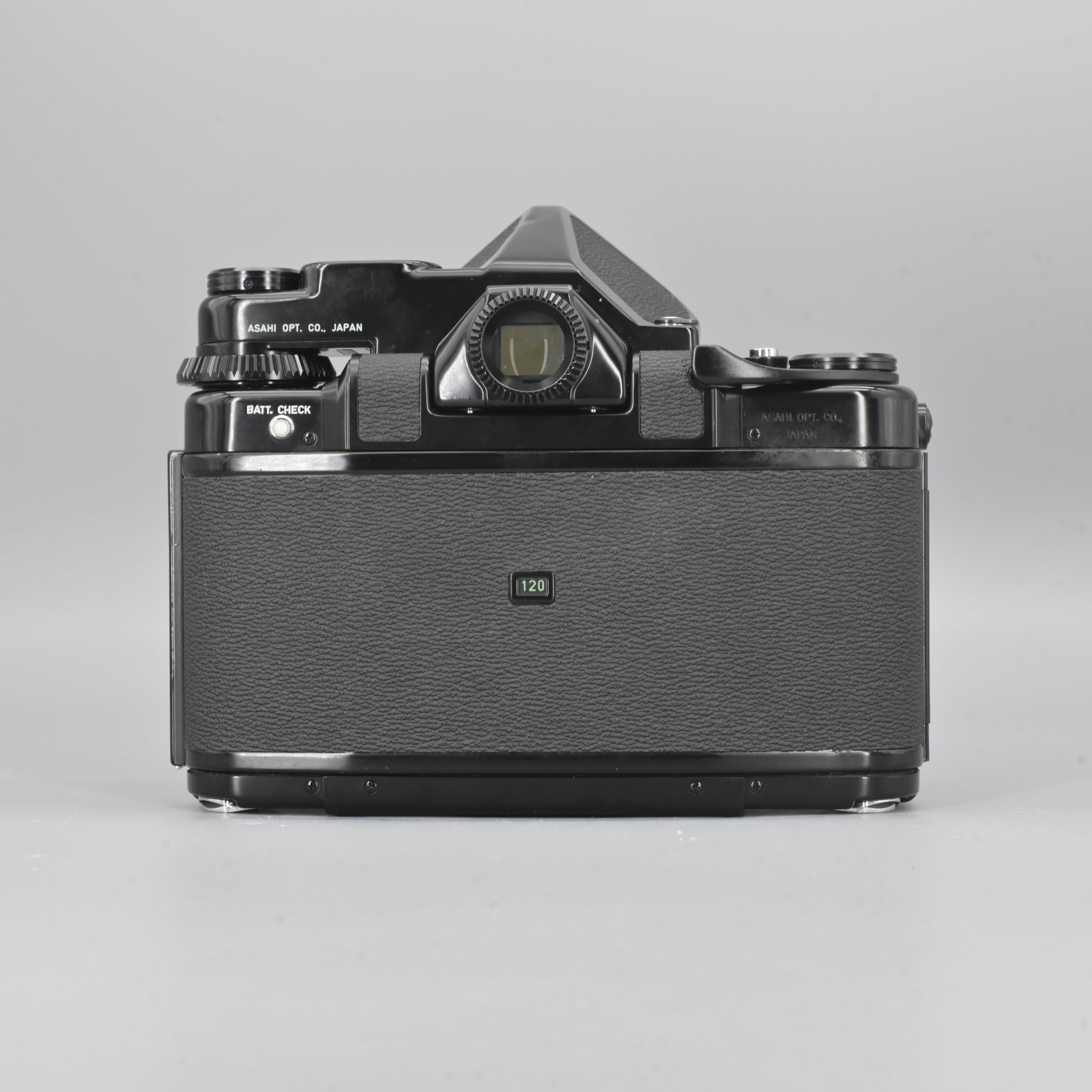 Pentax 67 + Takumar-6x7 105mm F2.4 Lens. – SHOWA