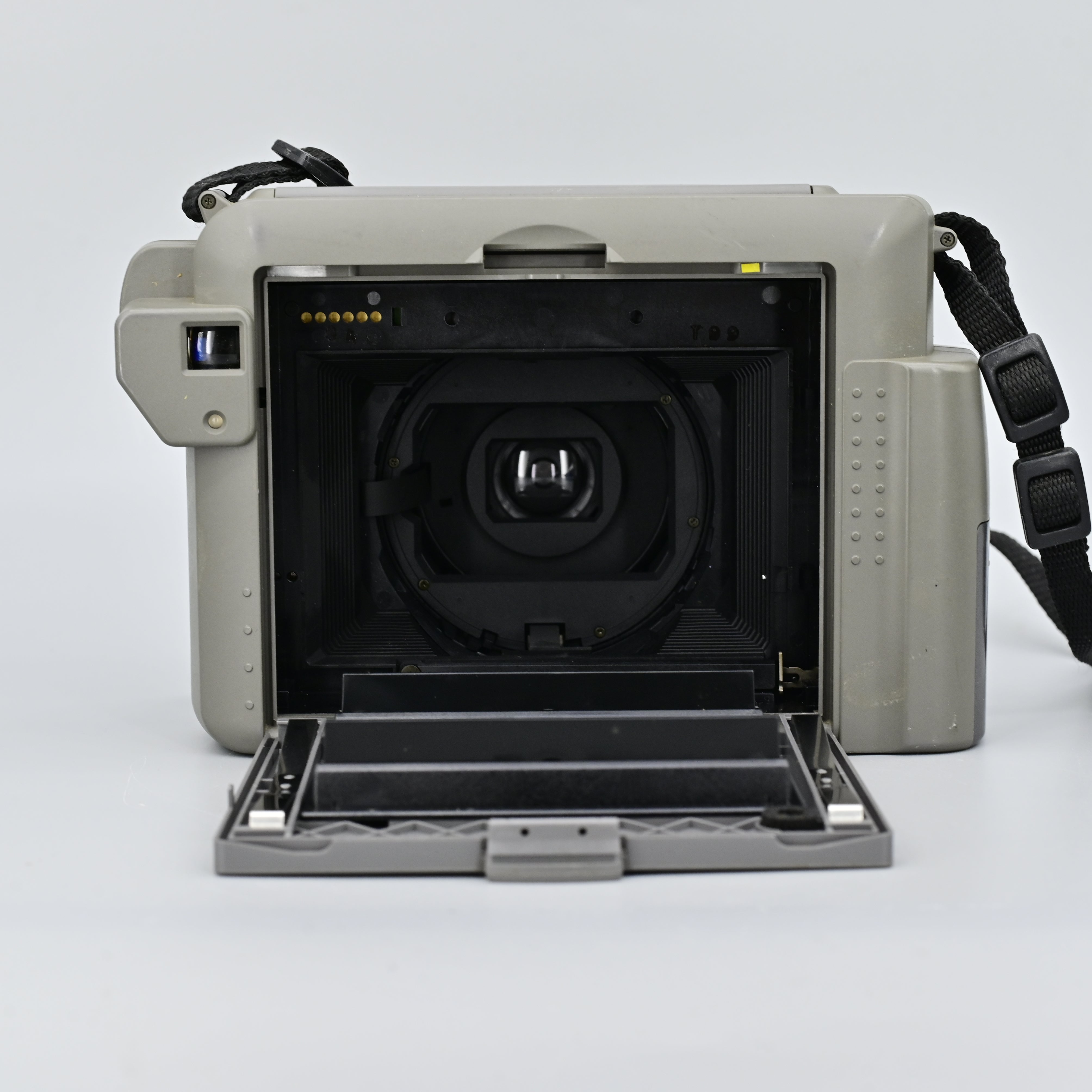 Fujifilm Instax 500AF Instant Camera – SHOWA