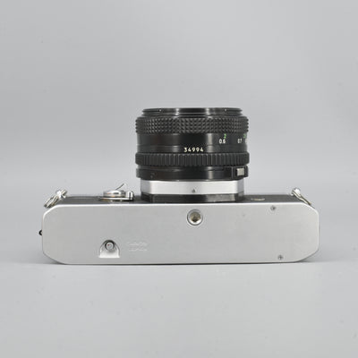 Canon FTb + FD 50mm F1.8 Lens