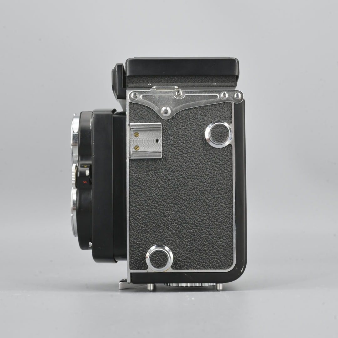 Yashica D