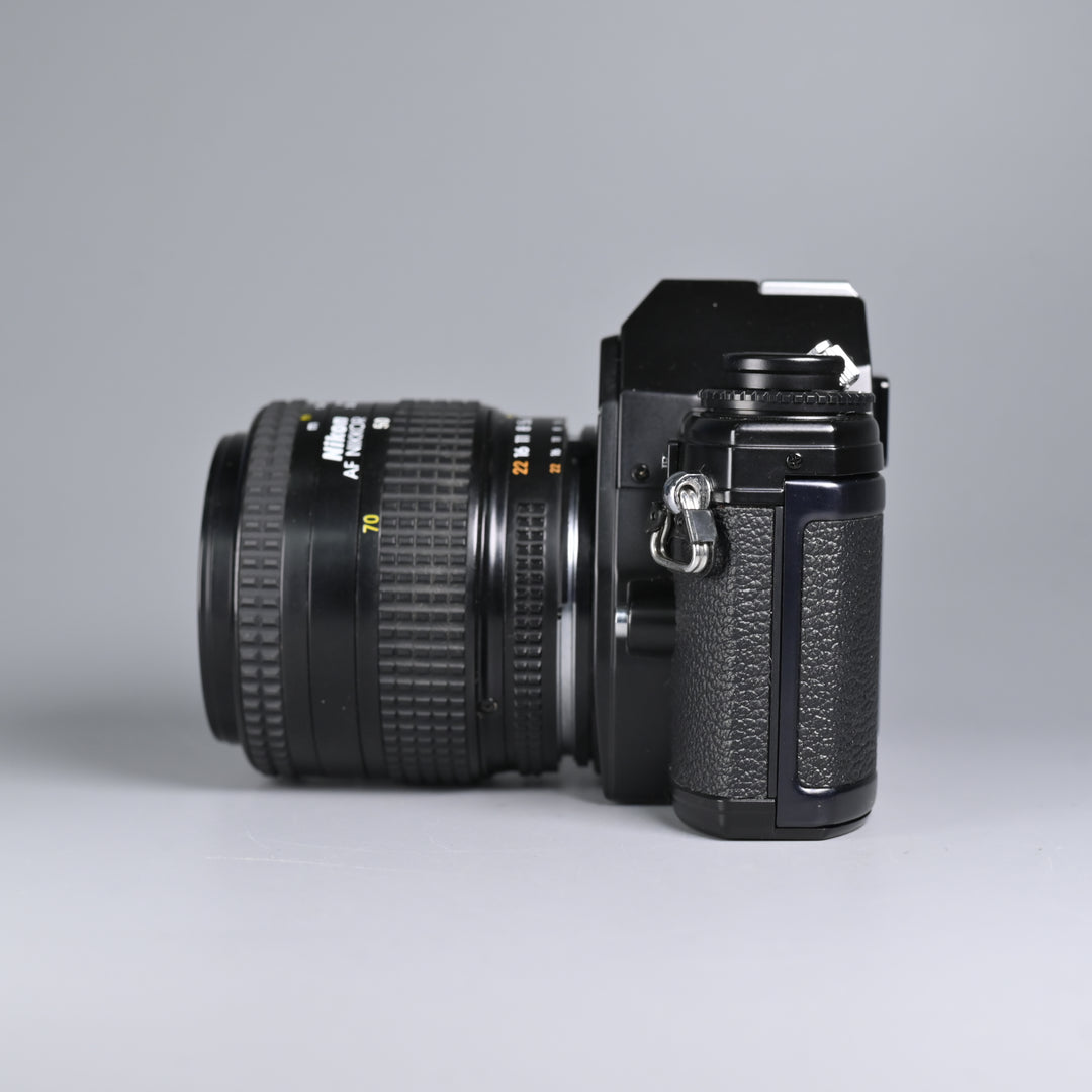 Nikon EM Black + AF Nikkor 35-70/3.3 Lens