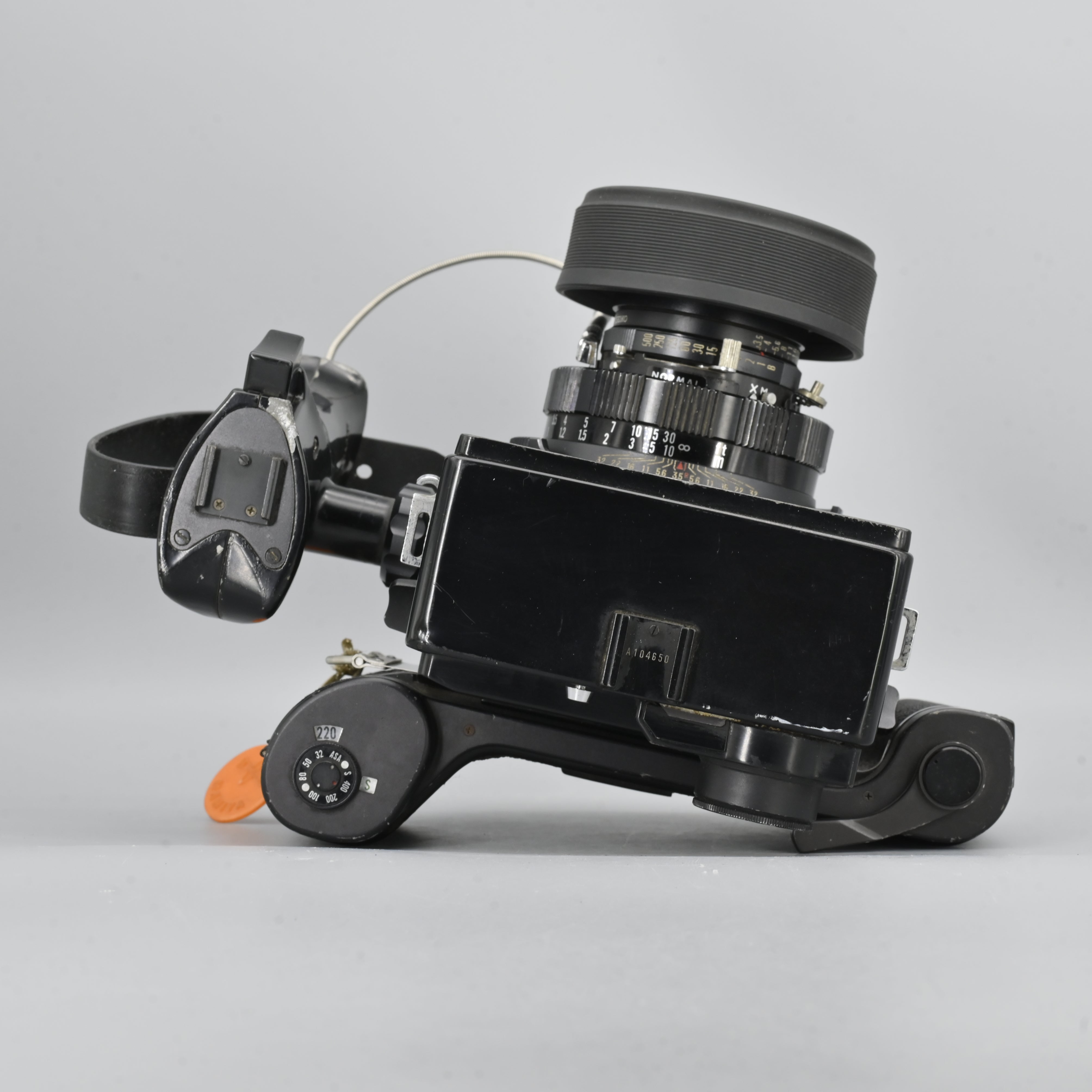 Mamiya Super 23 6x7 + Mamiya-Sekor 100mm F3.5 Lens – SHOWA